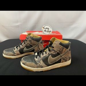 Dunk CMFT PRM QS “ snake skin “  SZ 9.5